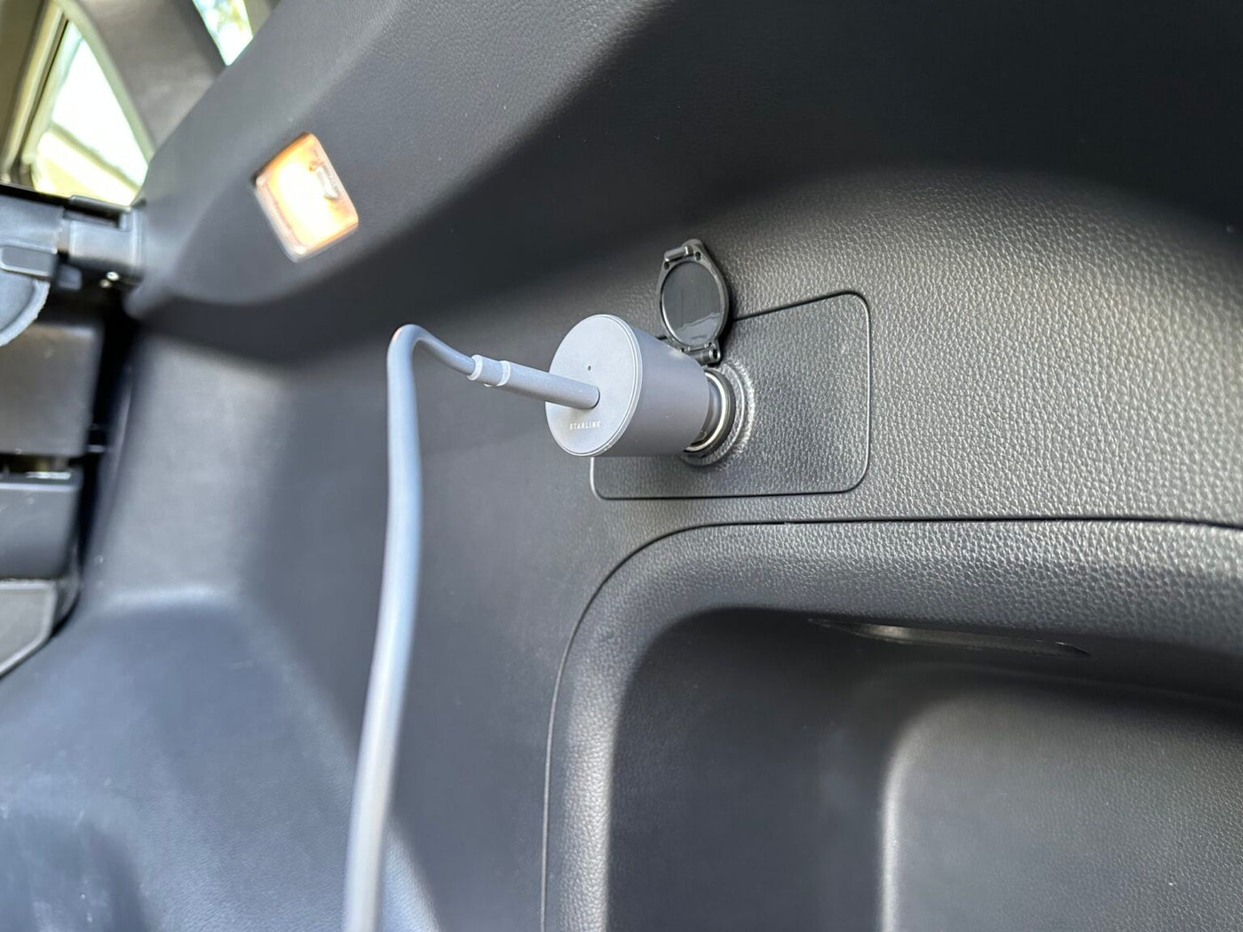 Starlink Mini Car Adapter + Starlink Mini 5 m USB-C Cable Kit